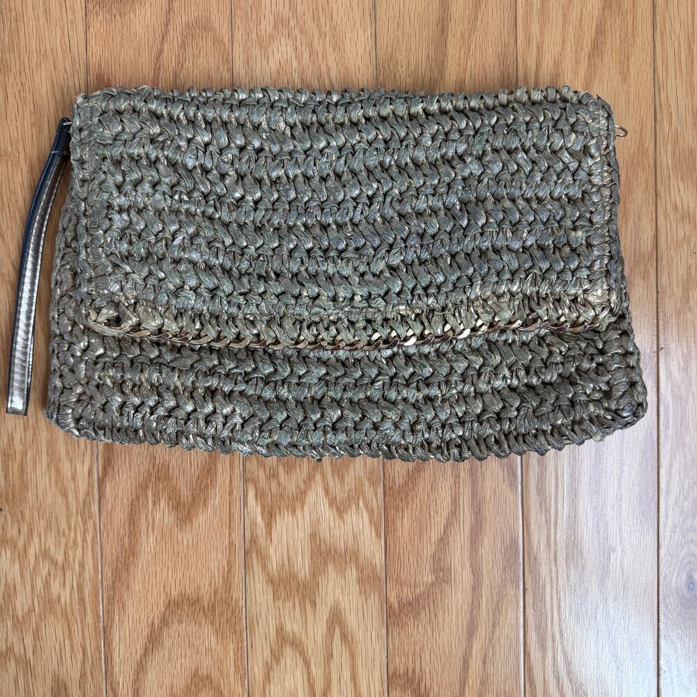 H&M Bohoβ Beachy Metallic Woven Straw Clutch Wristlet OS Gold